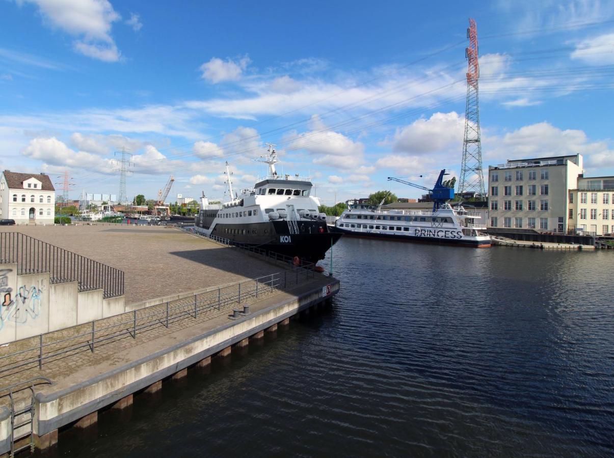 Neu! Einmaliges Loft Im Binnenhafen - Hafenblick! Hamburg Bagian luar foto